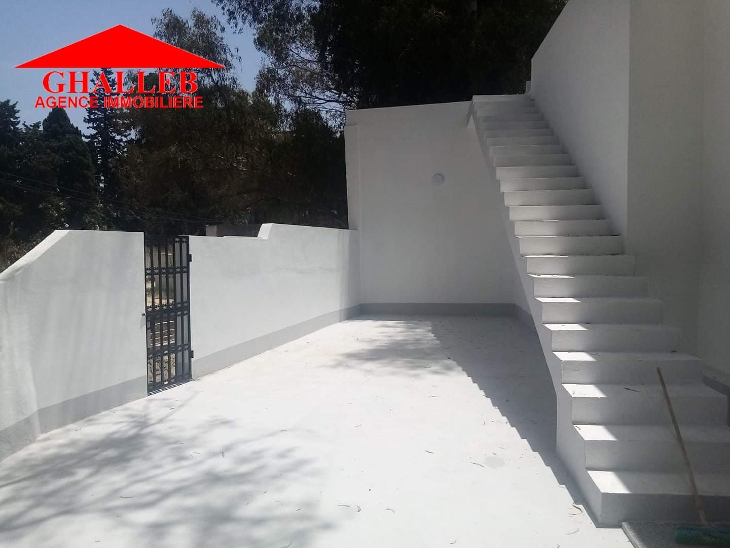 Av une belle maison à hammamet en face sindbad nd