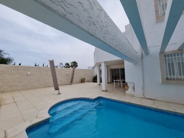 Villa licorne réf: vente villa avec piscine