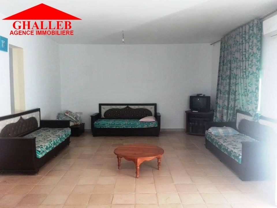 Une maison s+3 avec jardin g