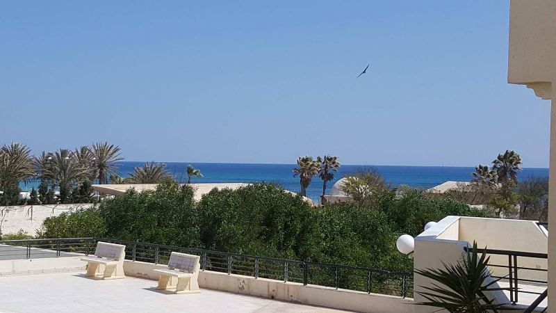 Duplex yasmine réfere vue mer