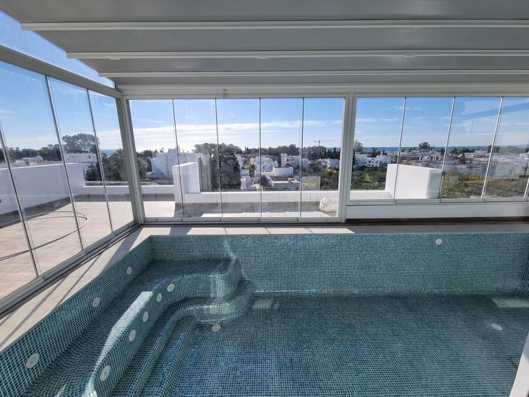 Penthouse cylia réfere