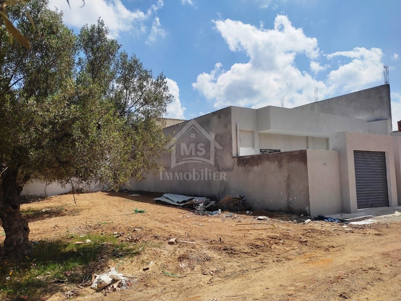 Un superbe terrain à vendre à mrezga à 120 md