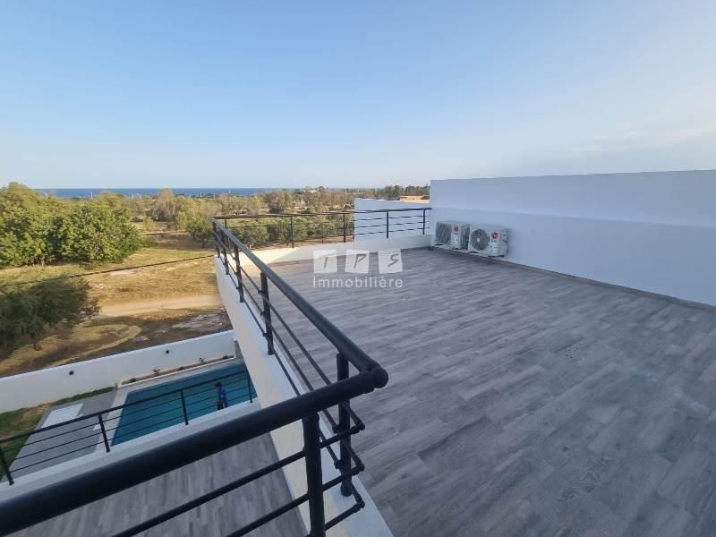 Villa ciste avec piscine proche de residence jannet