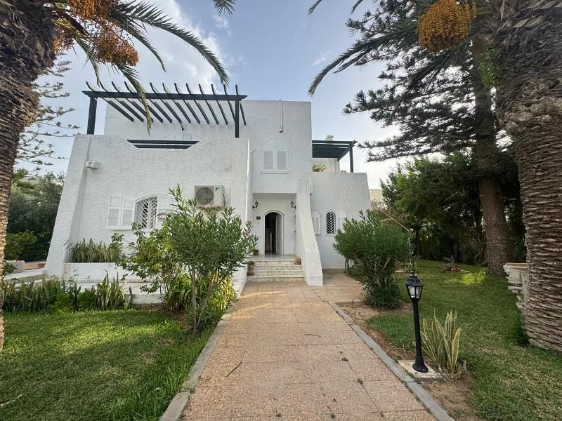 Villa silmaréf: location villa à hammamet nord