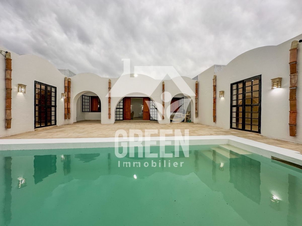 Villa lombok située à hammamet zone monchar