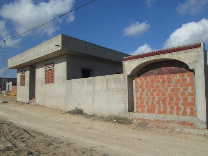Av maison inachevée à fawara hammamet