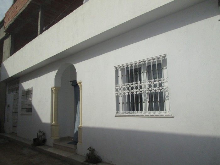 Maison indépendant avec 2 étages à hammamet