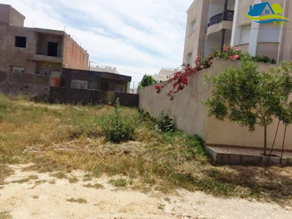 Terrain de 360 m² cité hay riadh