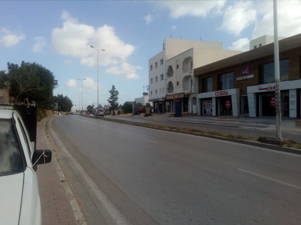 2 garage route principal nabeul