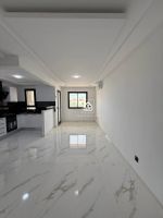 À louer : un appartement s+2 situé à cité wahat  jamais habité