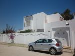 Appartement à l'étage d'une villa avec son entrée indépendante