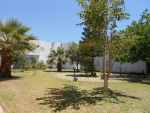 Al appartement meublé avec jardin dans une résidence gardée