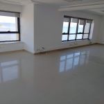 Très beau bureau 700m² au lac