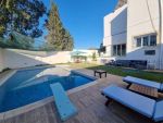 Belle villa à louer pour les vacances à la zone théâtre