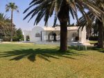 Belle villa à louer pour les vacances à 50 mètre de la mer