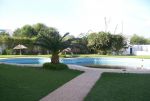 Al: une belle villa au bord de la mer