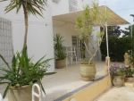 Al agréable villa dans une zone calme et chic
