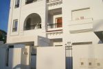 A.l rez-de-chaussée de villa