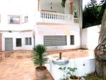 Complexe commercial sur la route nabeul-hammamet