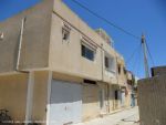 A vendre 2 maisons +3 studios +un garage