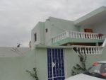 Petite villa avec deux garages à hammamet