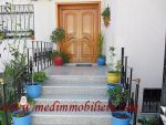 Une belle villa haut standing dans une zone résidentiel