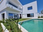 Belle villa avec piscine à vendre proche de la zone théâtre