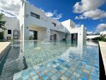 Villa style arabesque