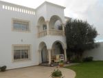 Av villa style americain dans un quartier residentiel