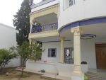 Av belle villa entourée par un grand jardin à hammamet