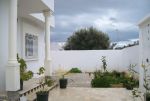 Une villa avec garnd jardin située aux alentours de hammamet