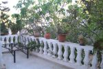 Villa indépendante avec un garage