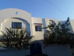 Villa avec jardin et appartement à l'étage