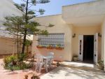 Belle et grande villa avec voisinage tranquille et chic