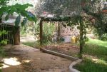 Av une maison + 02 garages + terrain 2500m²